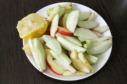 Charlotte almával klasszikus recept lépésről lépésre 20 fotó