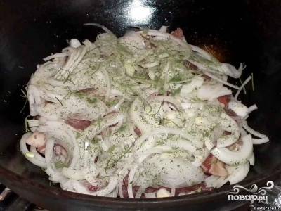 Shish kebab bográcsban - lépésről lépésre recept fotók a (élelmiszer) Shish kebab bográcsban - lépésről lépésre recept fotók