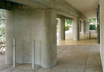 Швейцарський павільйон в інтернаціональному студентському містечку (pavillon suisse, cité internationale
