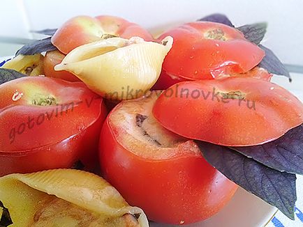 Cu diferite umpluturi rețete umplute tomate cu o fotografie