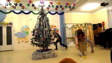 Articol și raport despre fotografie despre petrecerea de Anul Nou în grădiniță