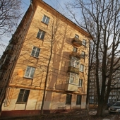 Vegyek egy lakást az öt emeletes épület bontás (mely áthelyezhető) Vegyek egy lakást az öt emeletes épület bontás