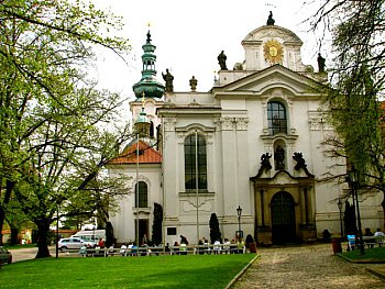 Strahov Monastery Prága, cím, nyitvatartási idő, hogyan juthatunk el oda, történelem, leírás
