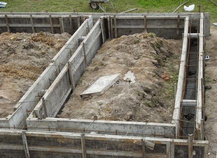Construcția de case din lemn este un sat rusesc (brus-sa na-shay kom-pa-nii) Constructii de case din lemn - sat rusesc
