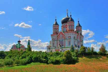 St. Panteleimon zárdát (sivatagok „Theophania”), hova menjen, mit látni, ahol