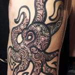 Tattoo de caracatiță (fotografie)