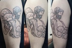 Varsator fotografie tatuaj - o constelație în tatuaj masculin și feminin, ducele