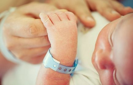Телеангіектазія у новонароджених судинна зірочка на обличчі, сітка на щоках, купероз у дітей