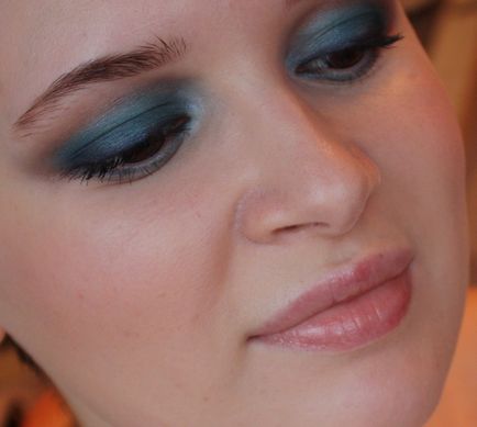 Árnyék Avon true color izzás kékeszöld - svochti és azokat, Elia Csaba (igaz) Shadows Avon true color izzás kékeszöld - svochti és smink velük, Elia Csaba