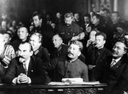 Teoria și practica bolșevismului