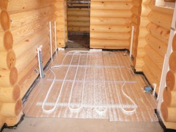 A meleg padló alatti PVC csempe - érvényességének használatát és alkalmazását prioritások