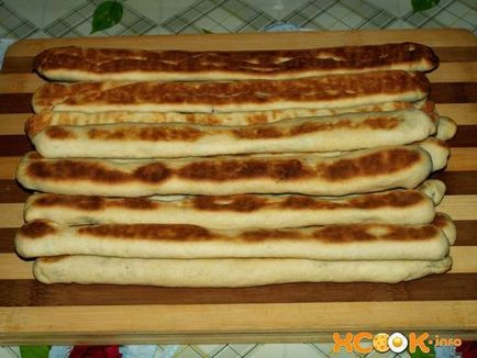Торт монастирська хата - рецепт з фото, як приготувати з вишнею покроково