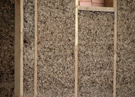 Izolarea termică a podelei cu argilă