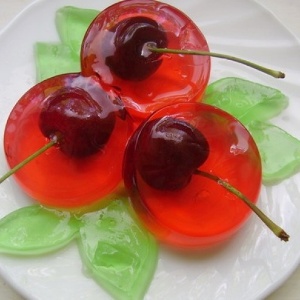 Învățăm cum să pregătim jeleu de fructe cu gelatină la domiciliu - uită-te doar la feluri de mâncare