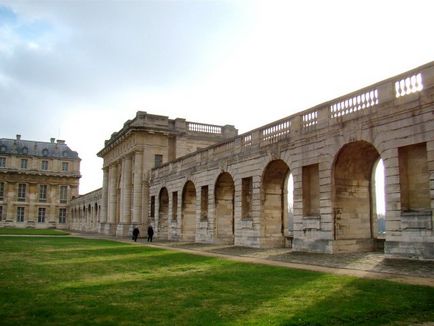 Castelul Vincennes - reședința regală a dinastiei Valois, ghidul de la Paris