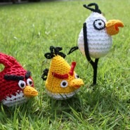 Păsări tricotate din joc păsări supărat - jucării croșetate, ace de tricotat - mame țară