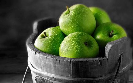 Яблучне пюре для грудничка зі свіжих яблук
