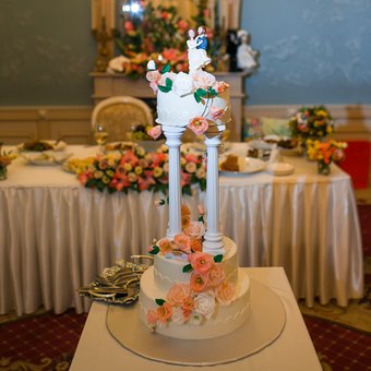 Rendelési esküvői torta figurák mackók szállítási Moszkvában