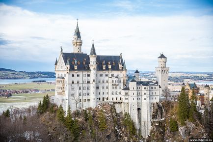 Castelul Nauschwanstein și Hohenschwangau din Bavaria (Germania)