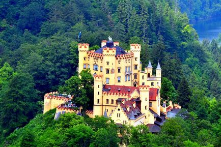 Castel Hohenschwangau istorie, descriere, fotografie