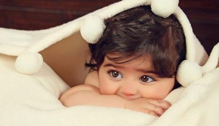 Запах з вуха у дитини можливі причини