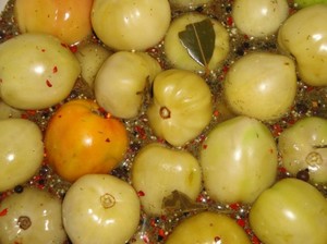 Засолка холодним способом зелених помідорів в відрі рецепт, квашені овочі на зиму в діжці