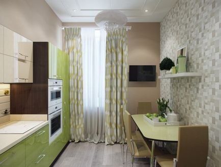 Bucătărie verde combinată de culori elegante în interior, perdele moderne și tapet