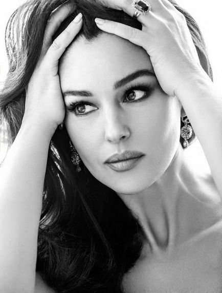 60 kiváló minőségű képeket a fotózásra Monica Bellucci ifjúkorában