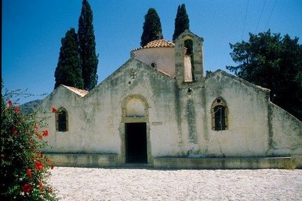 Agios Nikolaos în descrierea stațiunii din Creta