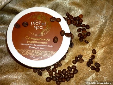 Avon planeta spală consolidarea perfectă a cremei de corp cu un extras de recenzii de cafea columbiană