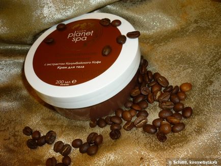 Avon planeta spală consolidarea perfectă a cremei de corp cu un extras de recenzii de cafea columbiană
