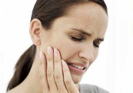 Що робити, якщо болить ясна після лікування зуба
