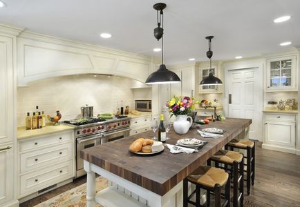 Tervezés és elrendezés a konyhában egy sziget a belső, modern és klasszikus változat