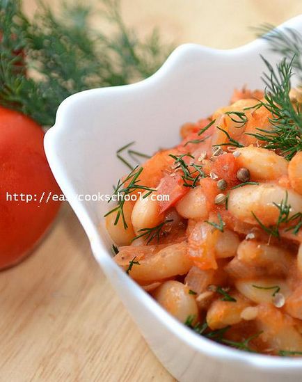 Квасоля в томатному соусі, легкі рецепти