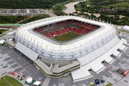 Stadioanele de fotbal din Brazilia sunt cele mai mari și mai frumoase fotografii, apărător curajos