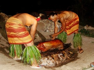 Mâncăruri hawaiiene pentru partidul hawaian