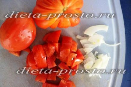 Італійський салат з перловкою і помідорами