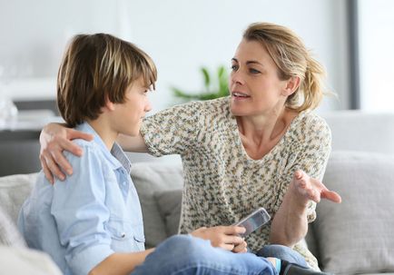 Cum pot părinții să ceară respect față de ei de la fiul lor adolescent?