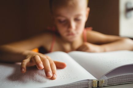 Cum să educați un copil orb sau cu deficiențe de vedere