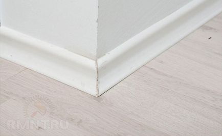 Cum să tăiați colțurile tăiate tavan și podea de podea în mod corect