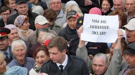 Mivel a nyugdíjasok különböző országokban élnek, és hogy engedheti meg magának - a gazdaságban - Ukránok on