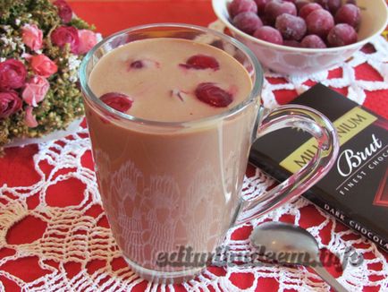 Kissel fagyasztott ribizli - enni és elvékonyodik (puding) Kissel fagyasztott ribizli - eszünk, és elvékonyodik