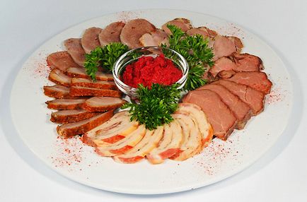 Hús (kolbász) szeletelés