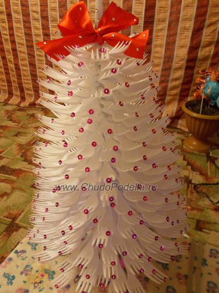 Karácsonyfa műanyagból hack villa mesterkurzust