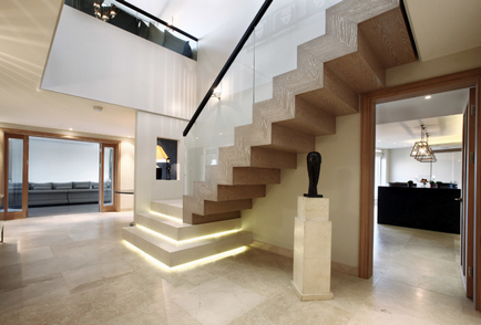 Оздоблення сходів 60 розкішних ідей для приватного будинку