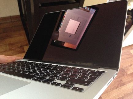 Відшарування покриття антивідблиску macbook pro retina 13 (кінець 2013 р