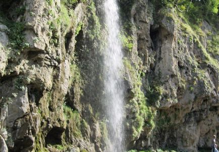 Перевал гумбаші, медові водоспади