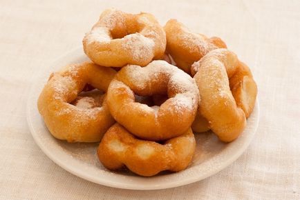 Donuts pe reteta clasică de gătit cu turn-by-turn în 15 minute