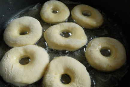 Пончики на кефірі за 15 хвилин прості рецепти покроково