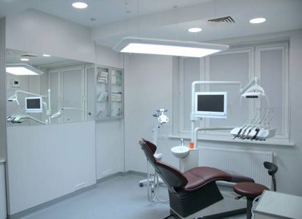 Plafonul în cabinetul medical și dentar - caracteristici de design